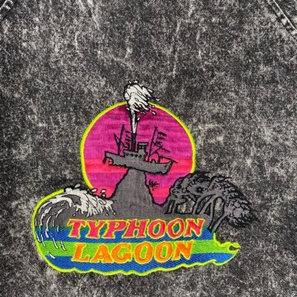 Vintage 80’s 90’s Disneyland parks Typhoon Lagoon acid wash jacket Large USA - Picture 2 of 15